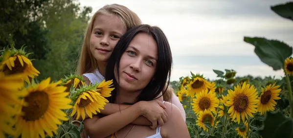 15 Facebook-Seiten, denen du als Mama folgen solltest